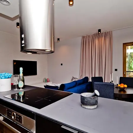 Blueapart Verano * 拉塔